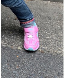 瞬足 | スニーカー