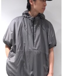 off white | トップス