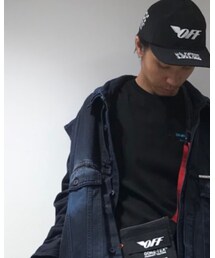 off white | トップス
