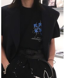 off white | トップス