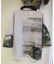 hatra | グラフィック転写プリント柄ワイドプルオーバー ¥32,000(スウェット)