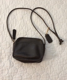 COACH | Vintage Black Leather Coach Cross Body Bag(ショルダーバッグ)