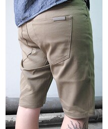 金屬貼牌修身休閒短褲(その他パンツ)