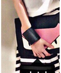 moda. | バングル/リストバンド