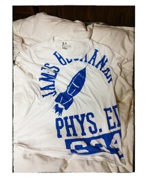 GUグラフィックＴシャツ(Tシャツ/カットソー)