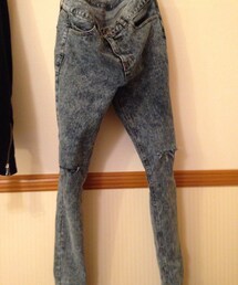 WHITELAND | クラッシュスキニーデニムパンツ(デニムパンツ)