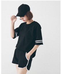 QUEEN SHOP | 配色滾邊線條休閒套裝(トップス)