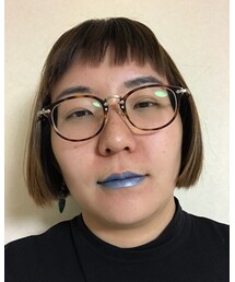 おニューのリップで瀕死の笑顔。 | ファンデーション