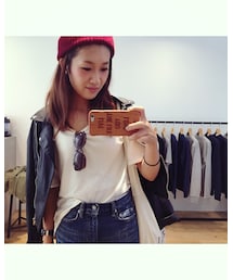 頭は赤のニット帽 | ニットキャップ/ビーニー