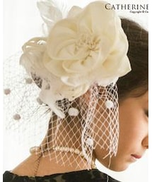 Catherine Cottage | CH180012

お花とはねのけノーズヴェール(ヘアアクセサリー)