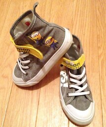 H&M | ミニオンのハイカット♡♪(´ε｀ )
未使用品をメルカリにて購入♡(スニーカー)