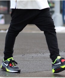 ###TRIHASHのサルエルコーティングスウェットパンツ(その他パンツ)