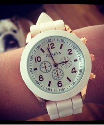 ラバーベルト腕時計

韓国ブランド激安でGET♡
白かわいいー(*´艸`)(アナログ腕時計)