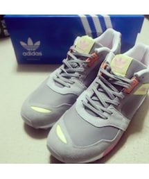 adidas | adidasのスニーカー(スニーカー)