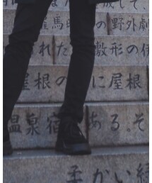 pivot door | スニーカー