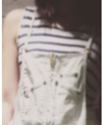 initial | タンクトップ