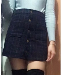 UNKNOWN. | スカート