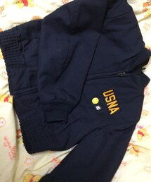 セカンドストリートで九百円にて購入
ブルゾン(ブルゾン)