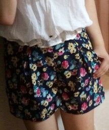 LOWRYS FARM | 花柄ショートパンツ
(その他パンツ)