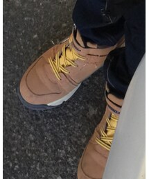 瞬足 | スニーカー