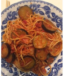 今日のランチ茄子ベーコントマトバジル | トップス