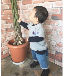 no brand | 何でも触りたがる😙(Tシャツ/カットソー)