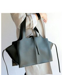 THREE A | フェイクレザーシティバッグ(トートバッグ)