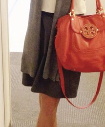 three quarter | グレーペンシルスカート(スカート)