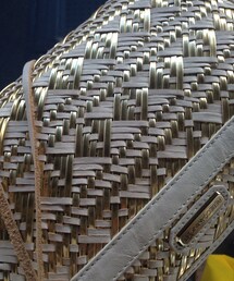 REBECCA MINKOFF | ホワイト&ゴールドのクラッチショルダー(ショルダーバッグ)