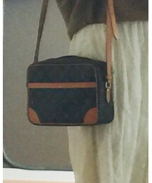 LOUIS VUITTON | ショルダーバッグ