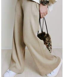 confidence | パンツ