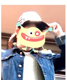 adidas | 見にくくてごめんなさい！！後ろはメッシュになって3本線が入ってる黒のキャップです♡(キャップ)