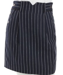 COCO DEAL | タイトスカート。
ボタンとウエスト部分がかわいくてお気に入り❤︎(スカート)