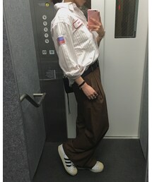 other | シャツをボトムにインした横から。(その他)