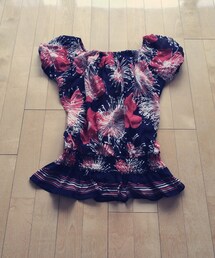 DOUBLE STANDARD CLOTHING | ネイビー地にオレンジの花柄の透け感のあるトップス(Tシャツ/カットソー)