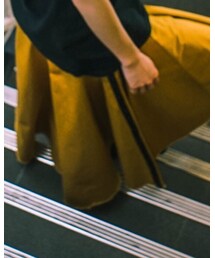 A LITTLE TOO SERIOUS | パンツ