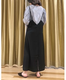 バック | トップス