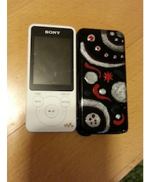 SONYのWALKMAN　
カバーデザインは自分で(^_^;)(スマホケース/カバー)