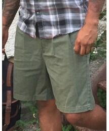 DOLCE&GABBANA | http://www.farfetch.com/shopping/men/dolce-gabbana-chino-shorts-item-11492831.aspx?storeid=9952&from=listing&rnkdmnly=1&tglmdl=1&ffref=lp_pic_12_2_(その他パンツ)