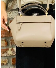 story. | ショルダーバッグ