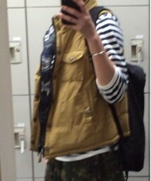 B.L.U.E | アウター(ダウンベスト)