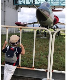 飛行機をみて喜んでいます♡ | その他