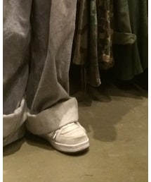 ES | スニーカー