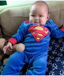 H&M | そして
スーパーマンに(ロンパース)