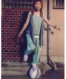 今日の服がサーカスっぽいと言われたので玉乗りしてみる | 靴は今日は紫を履きたかったので安物です笑  安いくせになかなか歩きやすいです(その他)