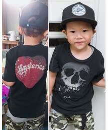 JOEY HYSTERIC | 表はドクロで毒々しいけど、バックプリントがイチゴちゃん🍓💓(Tシャツ/カットソー)