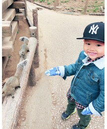 📷ユマ笑顔 | リスにヒマワリの種あげて笑顔のユマ君😄❤️(その他)