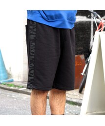 [NEW] -【CROOKS & CASTLES】 TIGER CAMO SWEAT SHORTS(その他パンツ)