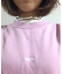 可愛い襟元と控えめロゴ | その他トップス