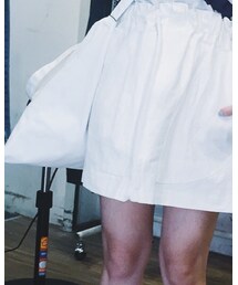 above | スカート